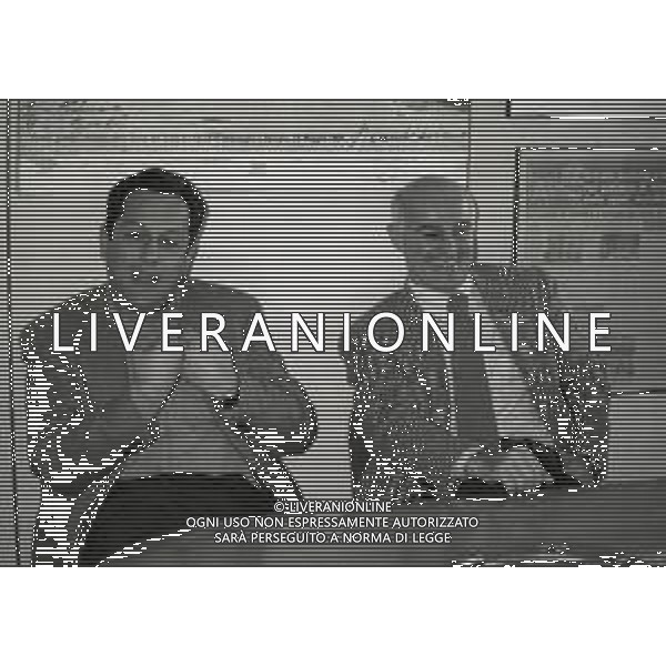 1994 MILANO REDAZIONE DELLA GAZZETTA DELLO SPORT INCONTRO CON JULIO VELASCO ARRIGO SACCHI E RATKO RUDIC NELLA FOTO JULIO VELASCO ARRIGO SACCHI AG ALDO LIVERANI SAS