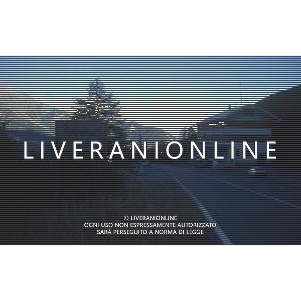 ITALIA FRANCIA CONFINE MONCENISIO NELLA FOTO IL CONFINE TRA LA FRANCIA E L\'ITALIA AL PASSO DEL MONCENISIO EX DOGANA AG ALDO LIVERANI SAS