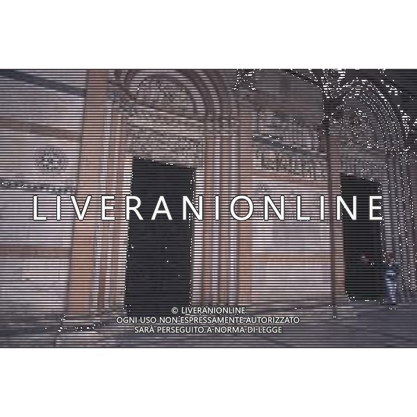 LUCCA -TOSCANA NELLA FOTO PORTICO INGRESSO DEL DUOMO AG ALDO LIVERANI SAS