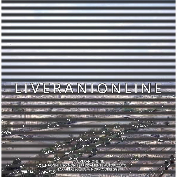 FRANCIA -PARIGI NELLA FOTO PANORAMICHE DI PARIGI LUNGO IL FIUME SENNA AG ALDO LIVERANI SAS