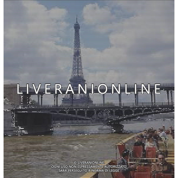 FRANCIA -PARIGI NELLA FOTO PANORAMICHE DI PARIGI IL PONTE BIR HAEM SUL FIUME SENNA AG ALDO LIVERANI SAS