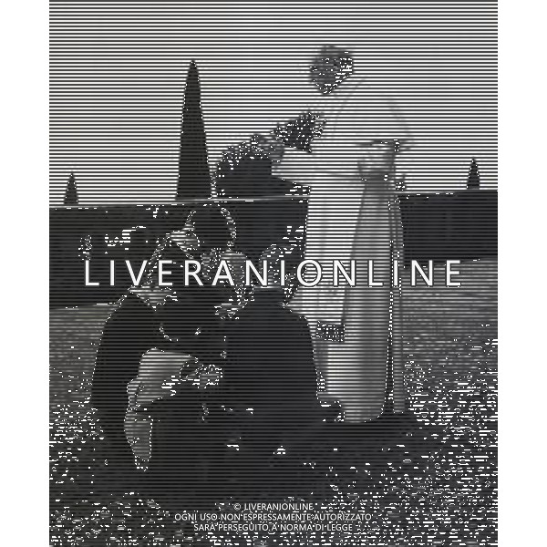 Papa Pio XII, detto Pastor Angelicus Eugenio Maria Giuseppe Giovanni Pacelli è stato il 260º papa della Chiesa cattolica e 2º sovrano dello Stato della Città del Vaticano dal 2 marzo 1939 al 9 ottobre 1958. NELLA FOTO Papa Pio XII, detto Pastor Angelicus Eugenio Maria Giuseppe Giovanni Pacelli nel 1955 AG ALDO LIVERANI SAS