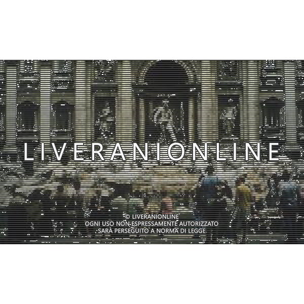 La Fontana di Trevi è la più grande e una fra le più note fontane di Roma e tra le più celebri fontane del mondo. AG ALDO LIVERANI SAS