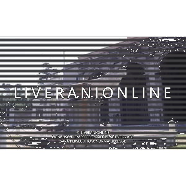 La fontana della Navicella si trova a Roma, nell\'omonima via, di fronte alla basilica di Santa Maria in Domnica. Originariamente era solo una scultura di abbellimento della piazzetta davanti all\'entrata della chiesa, ma fu trasformata in fontana nel 1931 AG ALDO LIVERANI SAS