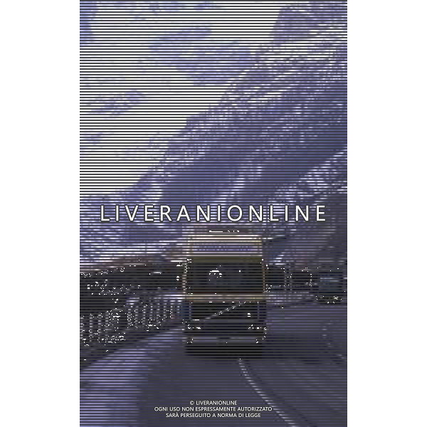 TRAFORO DEL MONTE BIANCO-Il traforo del Monte Bianco è un tunnel autostradale che collega Courmayeur, in Valle d\'Aosta, a Chamonix, nel dipartimento francese dell\'Alta Savoia, congiungendo la regione Alvernia-Rodano-Alpi alla Valle d\'Aosta AG ALDO LIVERANI SAS