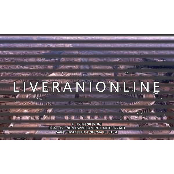 ROMA-PANORAMICHE CITTA\' NELLA FOTO PIAZZA SAN PIETRO AG ALDO LIVERANI SAS