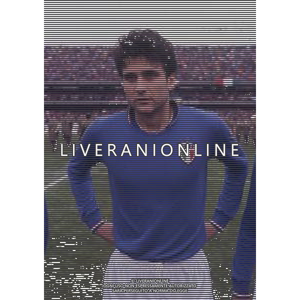 RETROSPETTIVA UBALDO RIGHETTI CALCIATORE NELLA FOTO UBALDO RIGHETTI CON LA MAGLIA DELLA NAZIONALE ITALIANA AG ALDO LIVERANI SAS