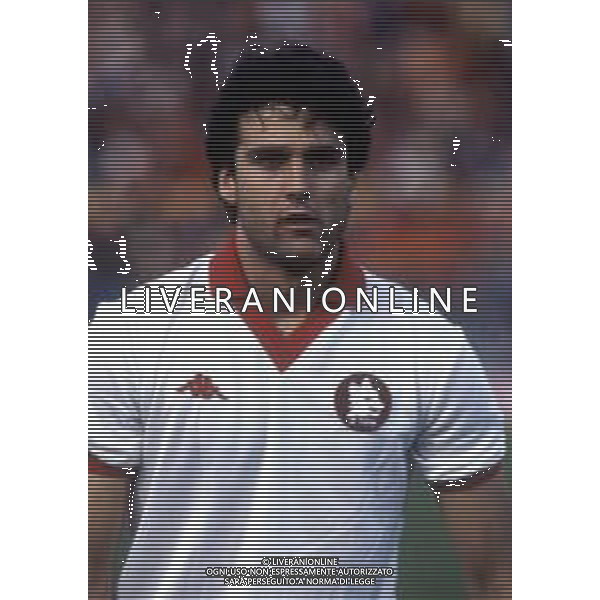 RETROSPETTIVA UBALDO RIGHETTI CALCIATORE NELLA FOTO UBALDO RIGHETTI CON LA MAGLIA DELLA ROMA CALCIO AG ALDO LIVERANI SAS