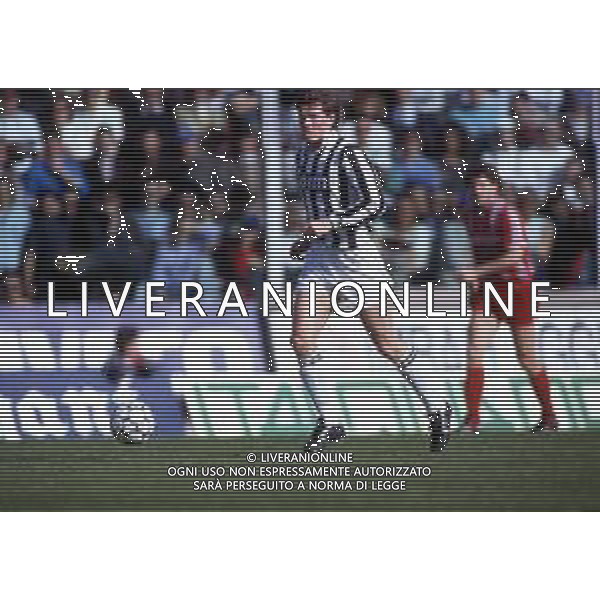 RETROSPETTIVA STEFAN REUTER CALCIATORE NELLA FOTO STEFAN REUTER CON LA MAGLIA DELLA JUVENTUS AG ALDO LIVERANI SAS