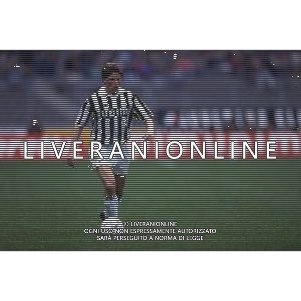 RETROSPETTIVA STEFAN REUTER CALCIATORE NELLA FOTO STEFAN REUTER CON LA MAGLIA DELLA JUVENTUS AG ALDO LIVERANI SAS