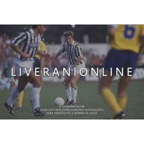 RETROSPETTIVA STEFAN REUTER CALCIATORE NELLA FOTO STEFAN REUTER CON LA MAGLIA DELLA JUVENTUS AG ALDO LIVERANI SAS