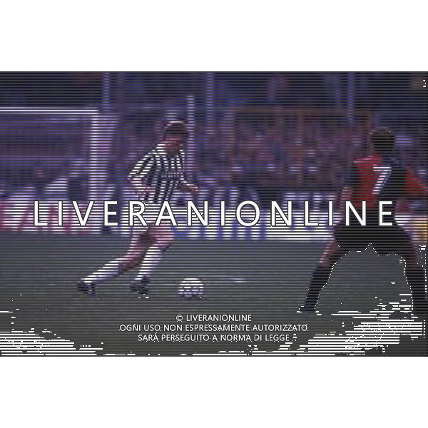RETROSPETTIVA STEFAN REUTER CALCIATORE NELLA FOTO STEFAN REUTER CON LA MAGLIA DELLA JUVENTUS AG ALDO LIVERANI SAS