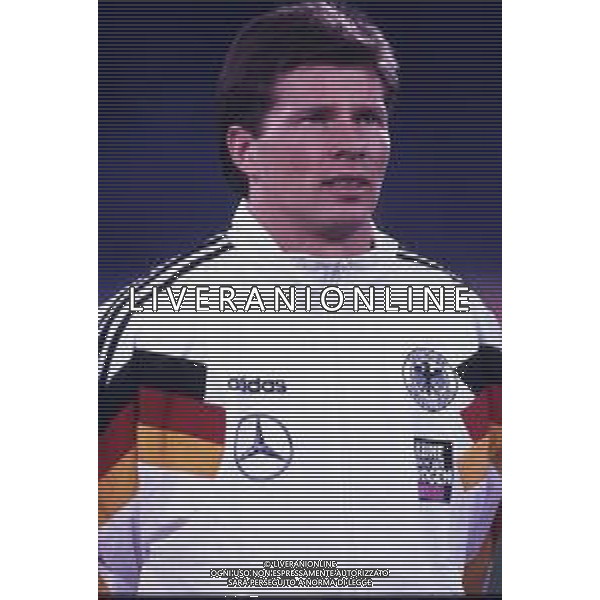 RETROSPETTIVA STEFAN REUTER CALCIATORE NELLA FOTO STEFAN REUTER CON LA MAGLIA DELLA NAZIONALE DELLA GERMANIA AG ALDO LIVERANI SAS