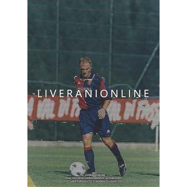 RETROSPETTIVA GENNARO ROUTOLO CALCIATORE NELLA FOTO RUOTOLO GENNARO CON LA MAGLIA DEL GENOA CALCIO AG ALDO LIVERANI SAS
