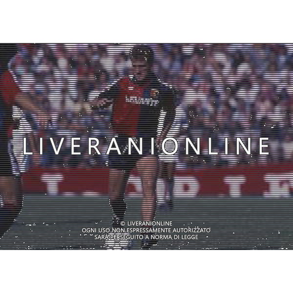 RETROSPETTIVA GENNARO ROUTOLO CALCIATORE NELLA FOTO RUOTOLO GENNARO CON LA MAGLIA DEL GENOA CALCIO AG ALDO LIVERANI SAS