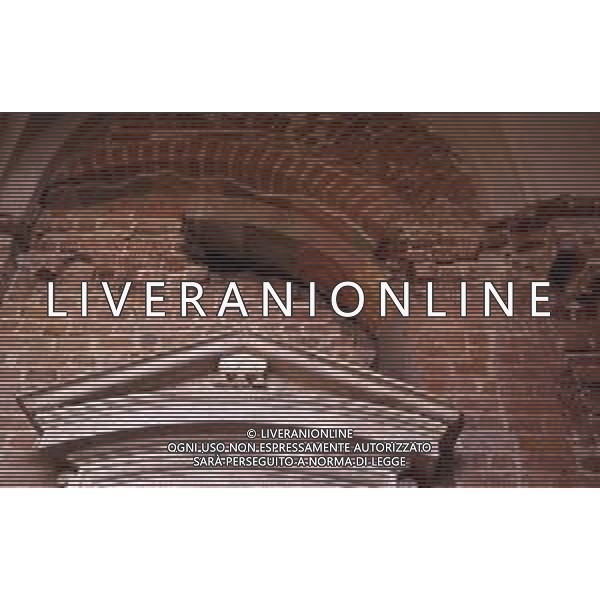 MILANO-L\'abbazia di Santa Maria in Castagnola è un complesso abbaziale situato a Chiaravalle, in provincia di Ancona. Fondata nel XII secolo, rappresenta un pregevole capitolo dell\'architettura romanica in Italia, ma di stile Gotico nell\'interno. AG ALDO LIVERANI SAS