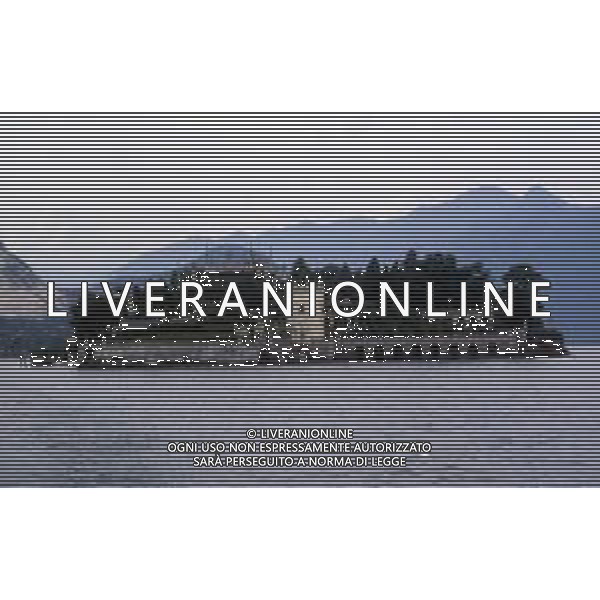 Il palazzo Borromeo è un edificio seicentesco sito nell\'Isola Bella, sul Lago Maggiore (comune di Stresa, provincia del Verbano-Cusio-Ossola), i cui giardini si estendono fino alla punta meridionale dell\'isolotto. ag aldo liverani sas