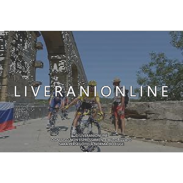24-07-2019 Tour De France; Tappa 17 Pont Du Gard - Gap; 2019, Deceunick - Quickstep; Alaphilippe, Julian; Pont Du Gard; ©SIROTTI / AGENZIA ALDO LIVERANI SAS