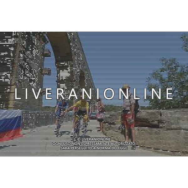 24-07-2019 Tour De France; Tappa 17 Pont Du Gard - Gap; 2019, Deceunick - Quickstep; Alaphilippe, Julian; Pont Du Gard; ©SIROTTI / AGENZIA ALDO LIVERANI SAS
