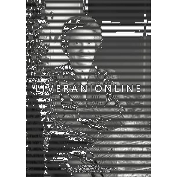 RETROSPETTIVA GIANFRANCO D\'ANGELO ATTORE NELLA FOTO GIANFRANCO D\'ANGELO A TERRAZZA MARTINI MILANO NELL\'ANNO 1989 AG ALDO LIVERANI SAS