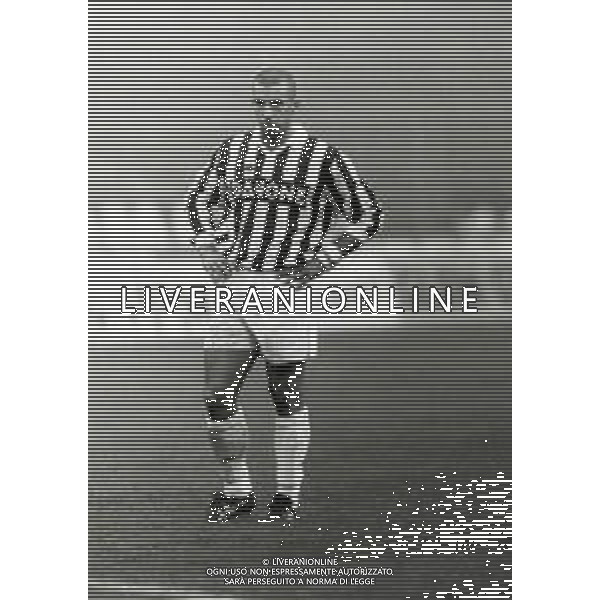 RETROSPETTIVA GIANLUCA VIALLI CALCIATORE NEELA FOTO GIANLUCA VIALLI CON LA MAGLIA DELLA JUVENTUS AG ALDO LIVERANI SAS