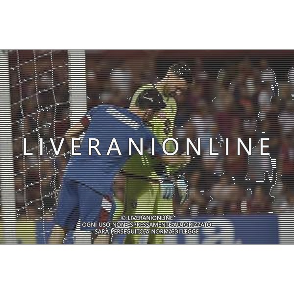 Alessandria 25-07-2019 Stadio Giuseppe Moccagatta UEFA Europa League 2° turno preliminare - gara di andata Torino (ITA) vs Debrecen (HUN) nella foto Salvatore Sirigu si fa spruzzare lo spray contro le zanzare foto Roberto Garavaglia - ag. Aldo Liverani sas / AGENZIA ALDO LIVERANI SAS