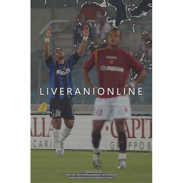 Roma - Inter finale di andata di coppa italia Tim Cup 12/06/2005 nella foto esultanza dopo il secondo gol di adriano ph gianni nucci/agenzia aldo liverani