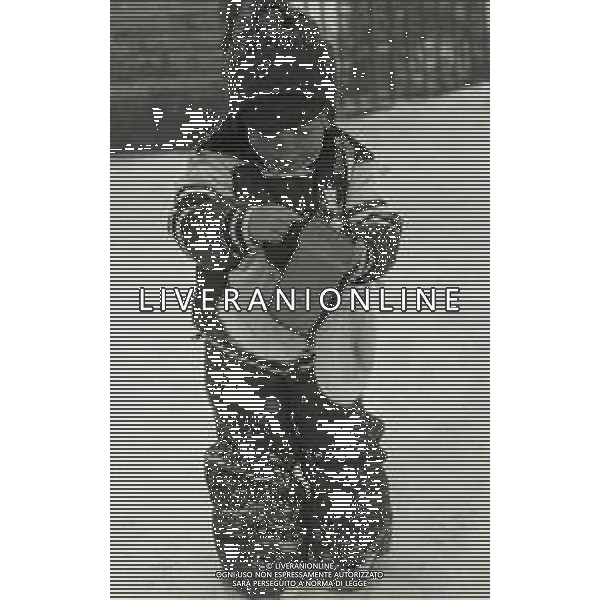 RETROSPETTIVA PRINCIPE EMANUELE FILIBERTO DI SAVOIA NELLA FOTO IL PRINCIPE EMANUELE FILIBERTO DI SAVOIA A SNKT MOTITZ NELL\'ANNO 1974 AG ALDO LIVERANI SAS