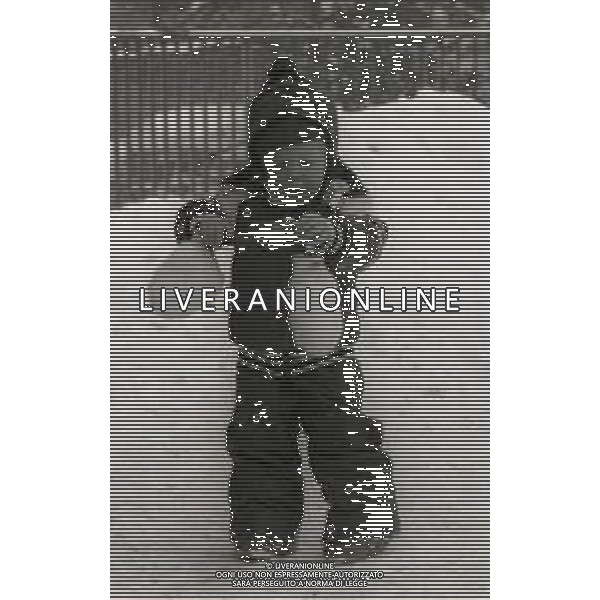 RETROSPETTIVA PRINCIPE EMANUELE FILIBERTO DI SAVOIA NELLA FOTO IL PRINCIPE EMANUELE FILIBERTO DI SAVOIA A SNKT MOTITZ NELL\'ANNO 1974 AG ALDO LIVERANI SAS
