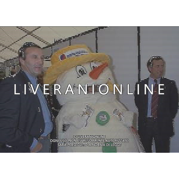 04-10-1996 MILANO FESTA DELLA NEVE ORGANIZZATA DALLA GAZZETTA DELLO SPORT NELLA FOTO GUSTAVO THOENI CON PIERO GROS AG ALDO LIVERANI SAS