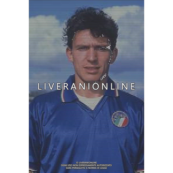 RETROSPETTIVA STEFANO ERANIO CALCIATORE NELLA FOTO STEFANO ERANIO CON LA MAGLIA DELLA NAZIONALE ITALIANA AG ALDO LIVERANI SAS