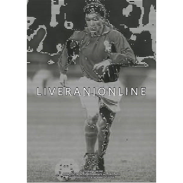 RETROSPETTIVA STEFANO ERANIO CALCIATORE NELLA FOTO STEFANO ERANIO CON LA MAGLIA DELLA NAZIONALE ITALIANA AG ALDO LIVERANI SAS