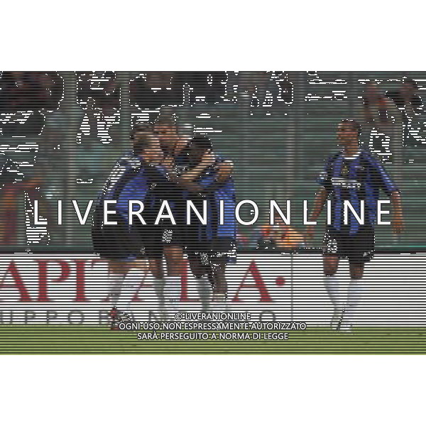 Roma - Inter finale di andata di Coppa Italia Tim Cup 12/06/2005 nella foto esultanza dopo gol di adriano ph terruso/agenzia aldo liverani