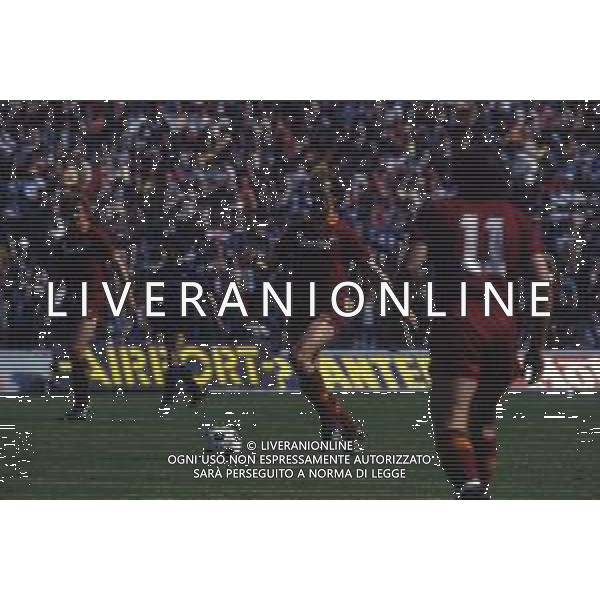 RETROSPETTIVA ROBERTO FALCAO GIOCATORE NELLA FOTO ROBERTO FALCAO CON LA MAGLIA DELLA ROMA CALCIO AG ALDO LIVERANI SAS