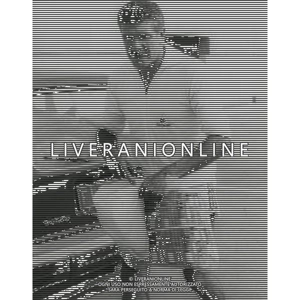RETROSPETTIVA GIUSEPPE FARINA IMPRENDITORE E DIRIGENTE SPORTIVO NELLA FOTO GIUSEPPE FARINA CON LA FAMIGLIA IN BARCA AG ALDO LIVERANI SAS