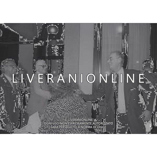 1994-1995 MILANO-BANCA POPOLARE ITALIANA ASSEMBLEA AZIONISTI INTER NELLA FOTO IVANOE FRAIZZOLI E GIANMARIA VISCONTI DI MODRONE AG ALDO LIVERANI SAS