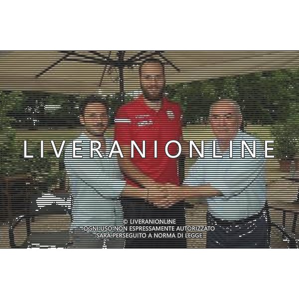 IMOLA 02 08 2019 ANDRE COSTA BASKET SERIE A2 PRESENTAZIONE NUOVO GIOCATORE STEFANO MOSCIARDI NELLA FOTO DA SINISTRA ALEX PETRILLI STEFANO MOSCIARDI E GIAMPIERO DOMENICALI AMMINISTRATORE UNICO ©SANNA / AGENZIA ALDO LIVERANI SAS