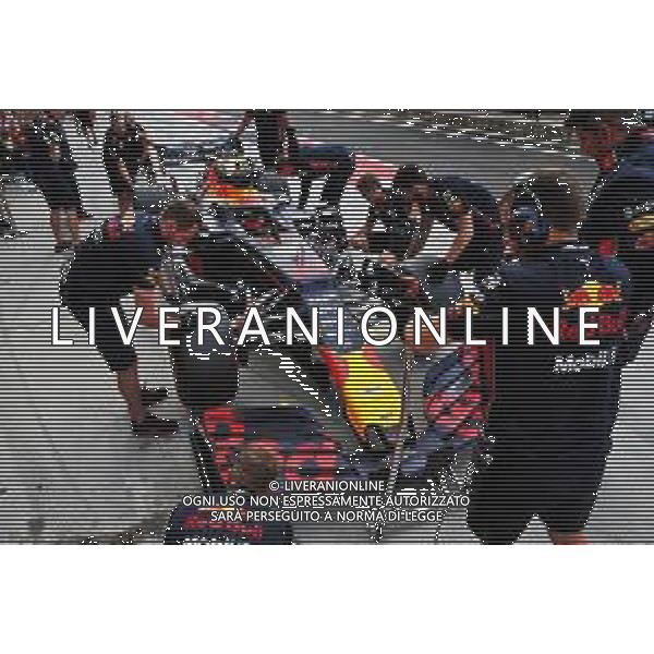 Pierre Gasly (FRA) Red Bull Racing RB15 in the pits. 03.08.2019. Formula 1 World Championship, Rd 12, Hungarian Grand Prix, Budapest, Hungary, Qualifying Day. AG ALDOLIVERANI SAS-ONLY ITALY