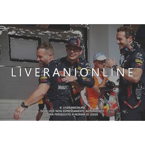 Max Verstappen (NLD) Red Bull Racing celebrates his pole position in qualifying parc ferme. 03.08.2019. Formula 1 World Championship, Rd 12, Hungarian Grand Prix, Budapest, Hungary, Qualifying Day. AG ALDO LIVERANI SAS-ONLY ITALY