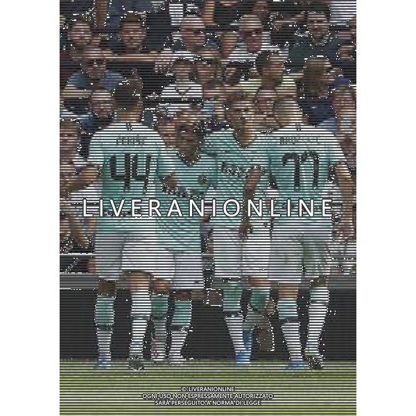 INTERNATIONAL CHAMPIONS CUP 2019 Tottenham Hotspur - Inter 04/08/2019 nella foto: Esultanza inter dopo il gol di stefano sensi ©Claudio Zamagni/Agenzia Aldo Liverani s.a.s. inter celebrates after scoring a goal during International Champions Cup 2019 match between Tottenham Hotspur and F.C. Internazonale at Tottenham Hotspur Stadium in London on August 4 2019 photo credit by Claudio Zamagni/Aldo Liverani Photo Agency / AGENZIA ALDO LIVERANI SAS