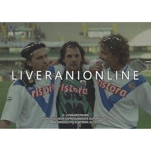 25-04-1999 VERONA-CAMPIONATO DI CALCIO SERIE B VERONA BRESCIA 0-2 NELLA FOTO ALBERTO SAVINO-MAURO ROSIN E VITTORIO MERO A FINE GARA AG ALDO LIVERANI SAS