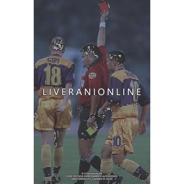 29-09-1999 ROMA CHAMPINS LEAGUE LAZIO NK MARIBOR 4-0 NELLA FOTO ARBITRO CORTEZ BATISTA LUCILLO CARDOSO CON IL CARTELLINO ROSSO AG ALDO LIVERANI SAS