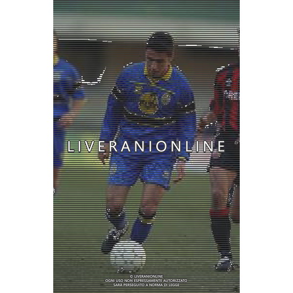 07-02-1999 VERONA- CAMPIONATO DI CALCIO SERIE B VERONA LUCCHESE 4-0 NELLA FOTO VINCENZO ITALIANO AG ALDO LIVERANI SAS