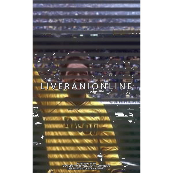 RETROSPETTIVA PREBEN LARSEN ELKJAER CALCIATORE NELLA FOTO PREBEN LARSEN ELKJAER CON LA MAGLIA DEL VERONA CALCIO NELL\'ANNO 1987-88 AG ALDO LIVERANI SAS