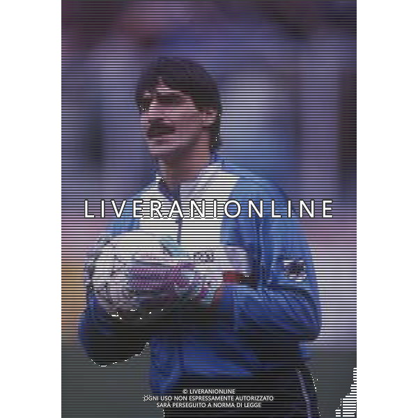 RETROSPETTIVA GIULIO NUCIARI CALCIATORE 1992 NELLA FOTO GIULIO NUCIARI CON LA MAGLIA DELLA SAMPDORIA AG ALDO LIVERANI SAS