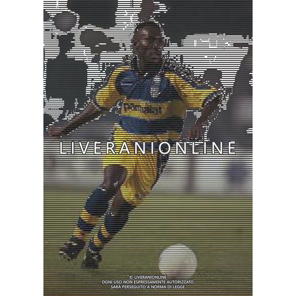 1999 AOSTA- TORNEO AMICHEVOLE PARMA TORINO NELLA FOTO SALIOU LASSISSI AG ALDO LIVERANI SAS