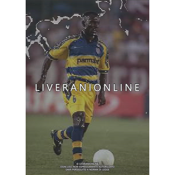1999 AOSTA- TORNEO AMICHEVOLE PARMA TORINO NELLA FOTO SALIOU LASSISSI AG ALDO LIVERANI SAS