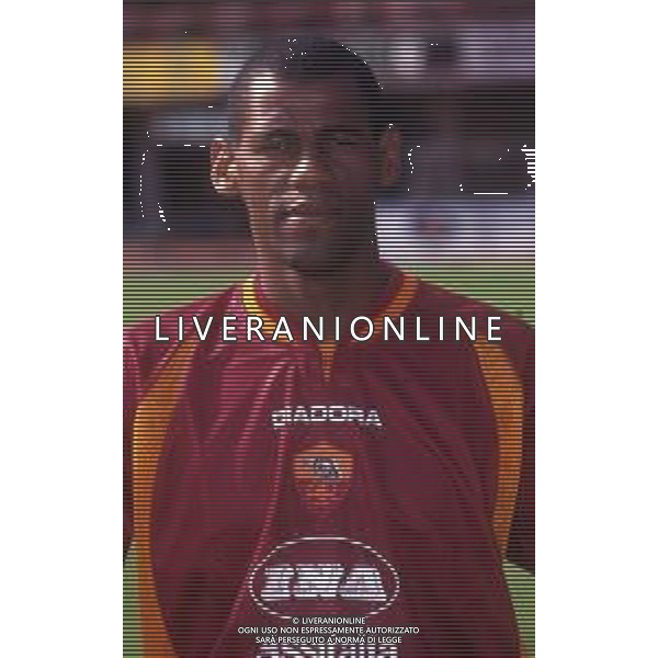 RETROSPETTIVA ALDAIR CALCIATORE NELLA FOTO ALDAIR CON LA MAGLIA DELLA ROMA CALCIO AG ALDO LIVERANI SAS