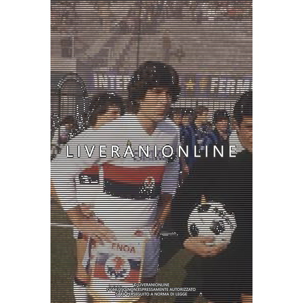 RETROSPETTIVA CLAUDIO ONOFRI CALCIATORE E ALLENATORE NELLA FOTO CLAUDIO ONOFRI CON LA MAGLIA DEL GENOA CALCIO AG ALDO LIVERANI SAS