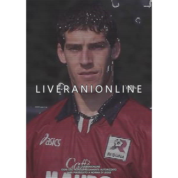 RETROSPETTIVA REGGI GUSTAVO HENRIQUE CALCITORE NELLA FOTO REGGI GUSTAVO HENRIQUE CON LA MAGLIA DELLA REGGINA CALCIO AG ALDO LIVERANI SAS